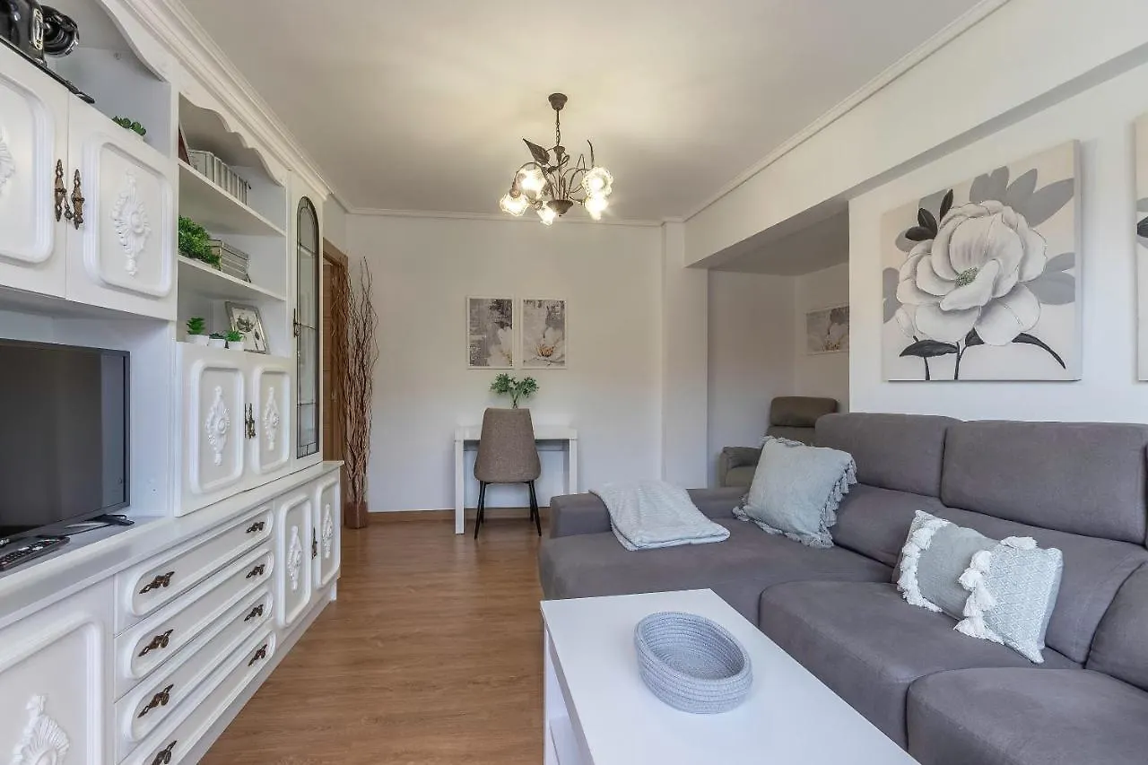 Apartamento Amplio Y Luminoso En Lejona 0*,