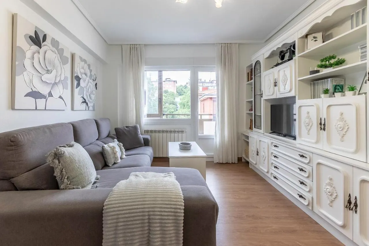 Apartamento Amplio Y Luminoso En Lejona